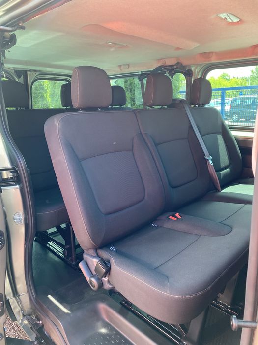 Wynajem Busów osobowych i dostawczych