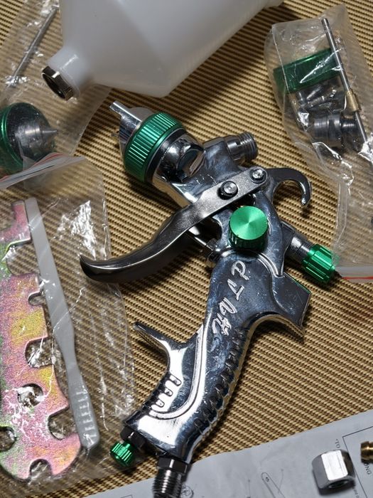 Pistolet do lakierowania na kompresor