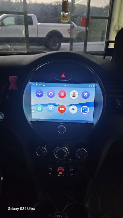 Rádio Mini F55 F56 Android 14 (Novo)