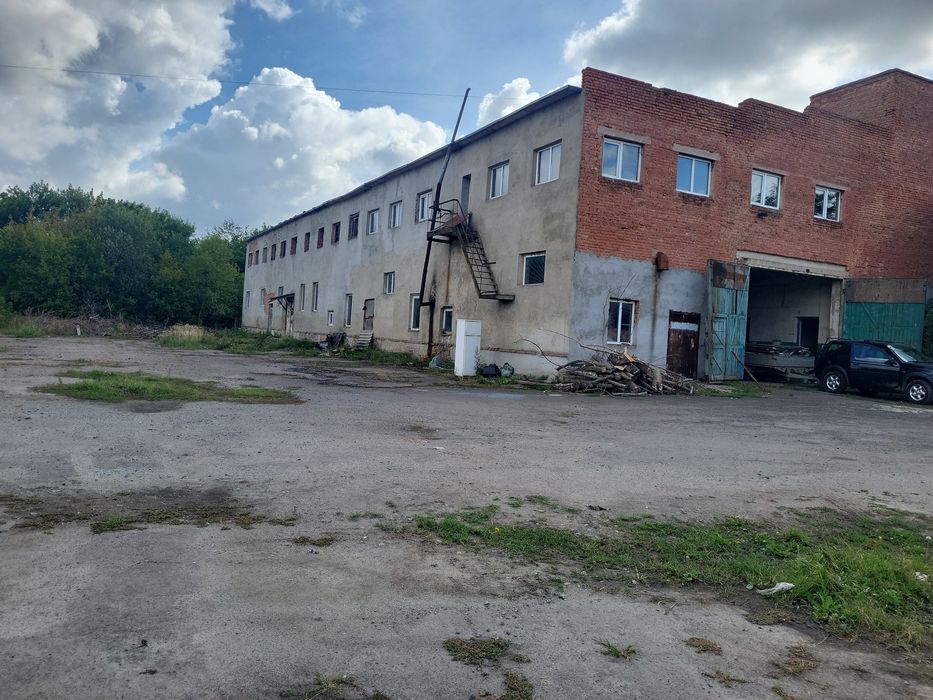 Майстерня 1500 м2  пром зона