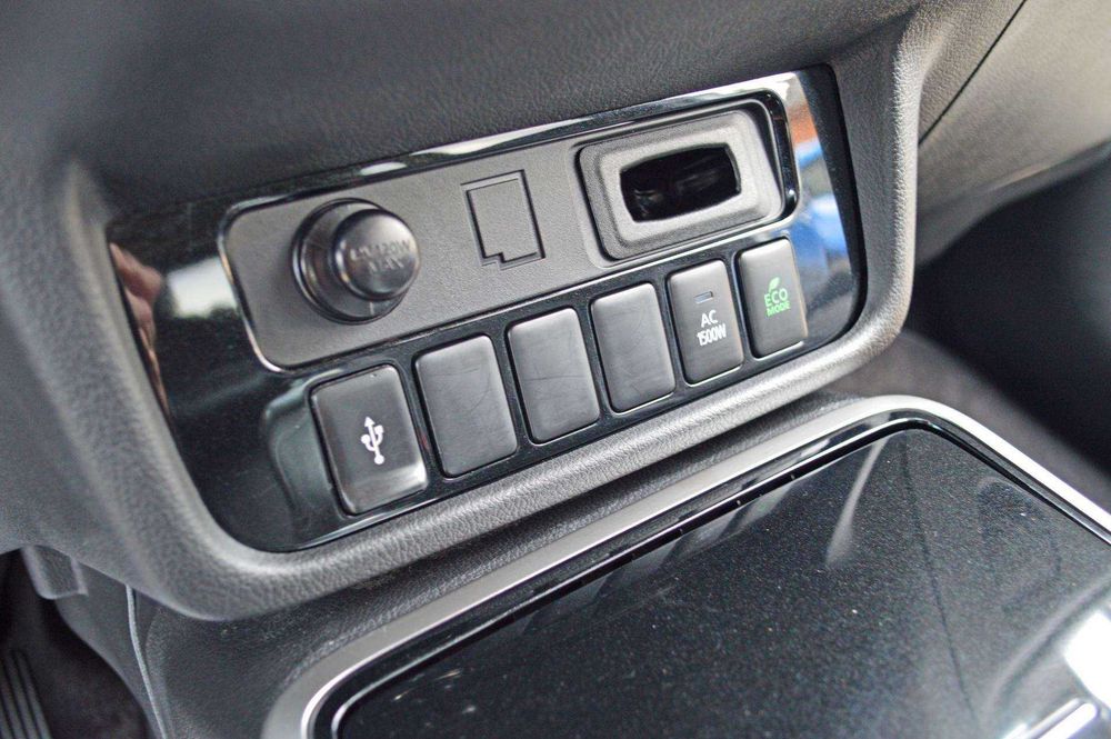 Mitsubishi Outlander PHEV 2019 2.4