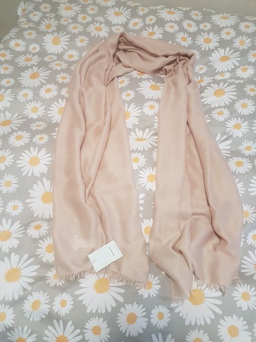 Szal damski Reserved