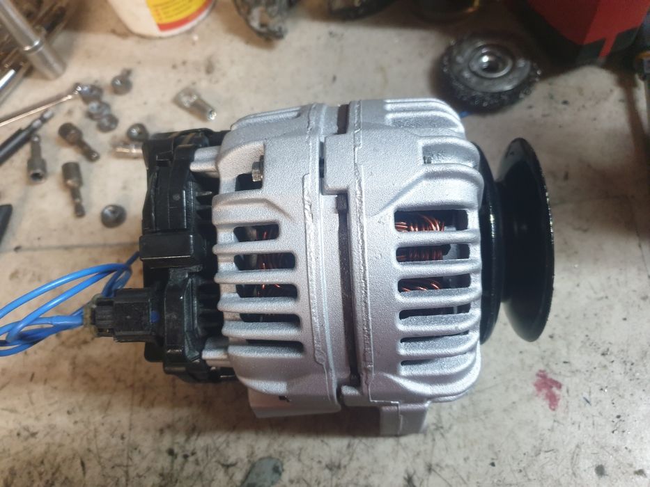 Alternator Bosch 100A  ciagnika ursus c360