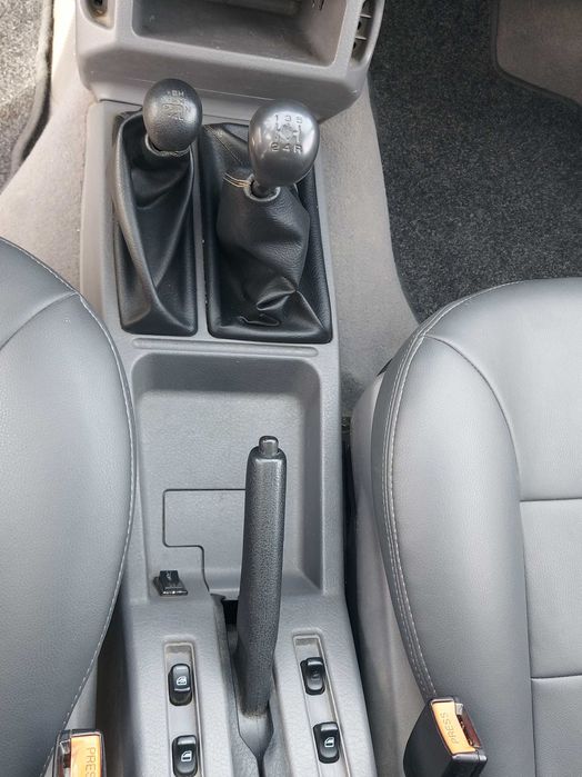 Nissan Terrano II 7 lugares