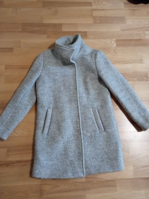 Продам женское шерстяное пальто Reserved . Оригинал