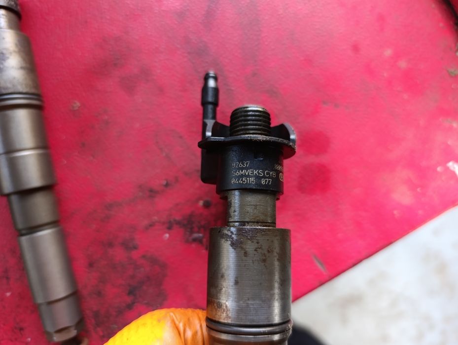 BMW wtryskiwacz 3.0sd 286km. 077