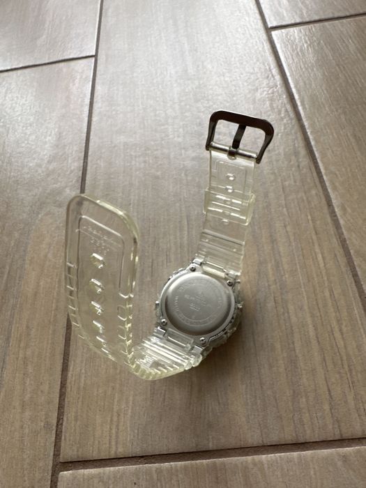 Zegarek meski transparentny