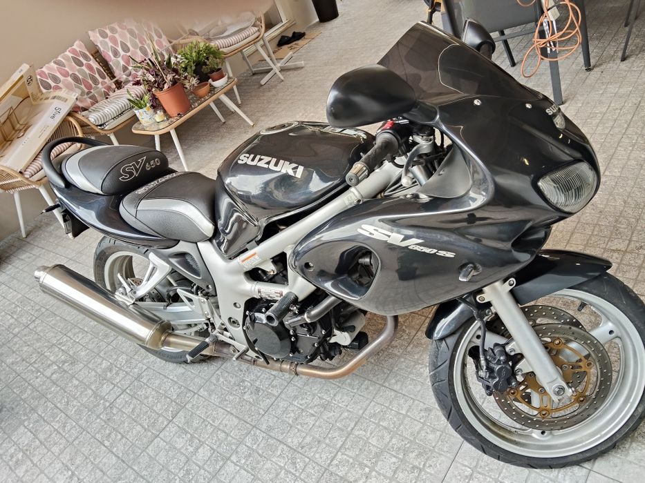 Suzuki SV650s  de 1999 como nova
