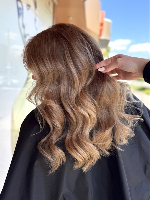 Перукар з досвідом роботи