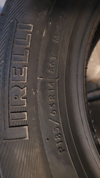 Sprzedam 2 opony Pirelli