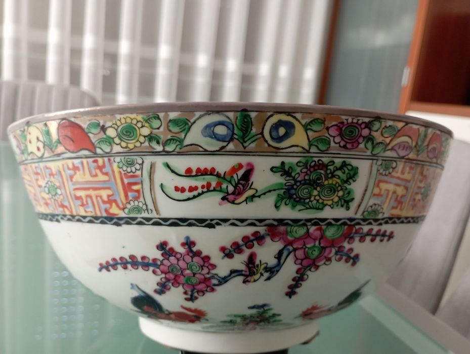 Taça de loiça chinesa