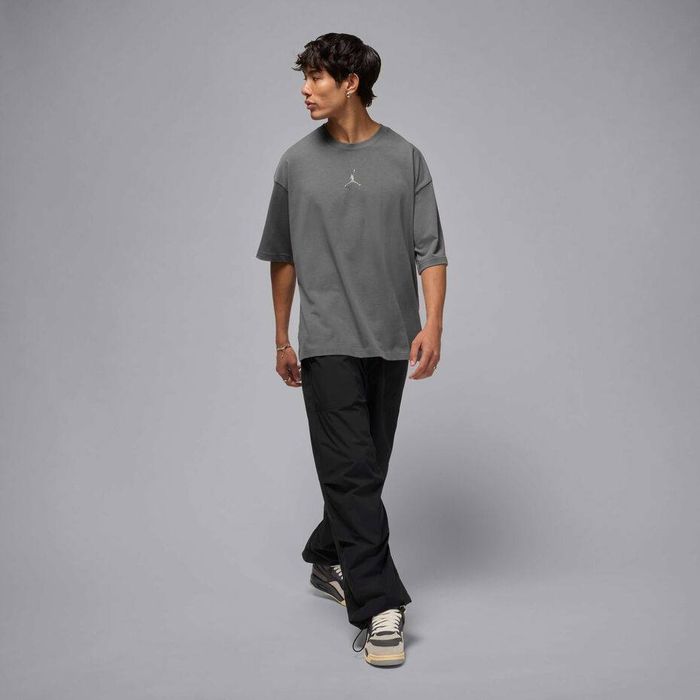 Футболка Jordan Flight Essentials
Men's Oversized T-Shirt
IB7345-068