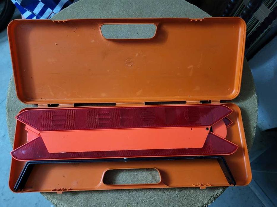 Triângulo de Sinalização com Caixa