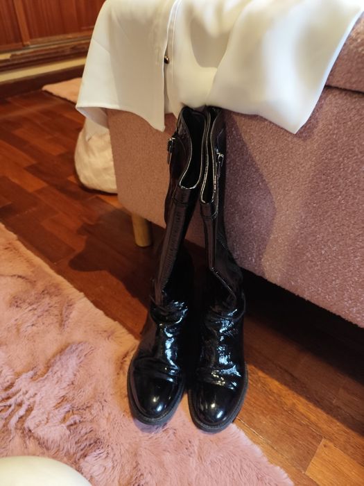 Botas cano alto verniz