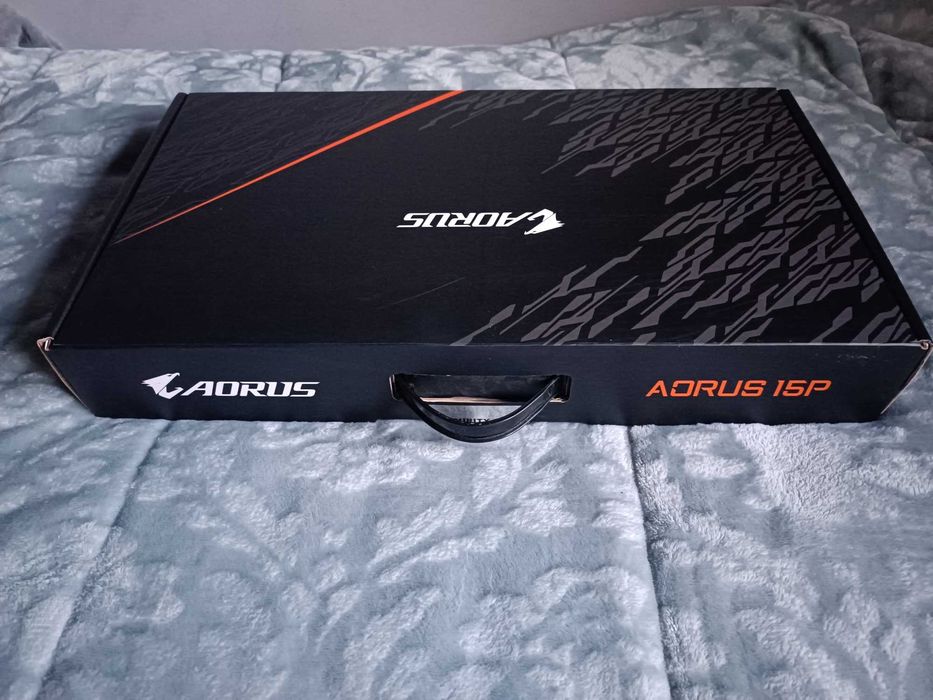Portátil Aorus 15P KD