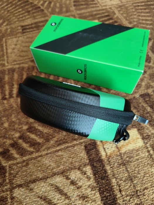 Rockbros Pokrowiec Etui na Okulary Sportowe Karabińczyk dł.18cm sz.9cm