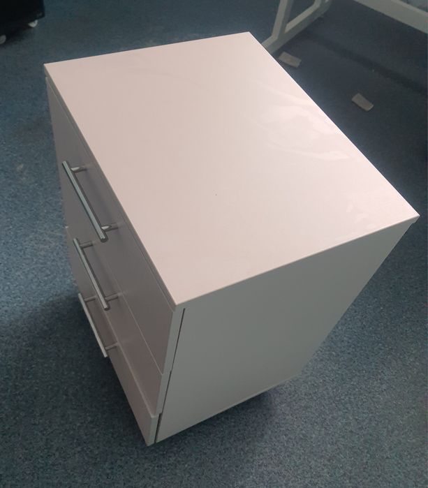 Тумба 3х шухлядна (на фото зібраний вигляд)