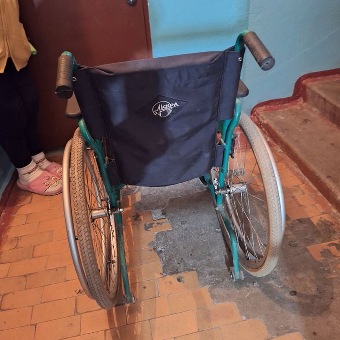 Коляска инвалидная б/у 1800 грн