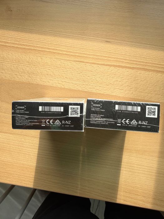 Холодный кошелек Ledger Nano X