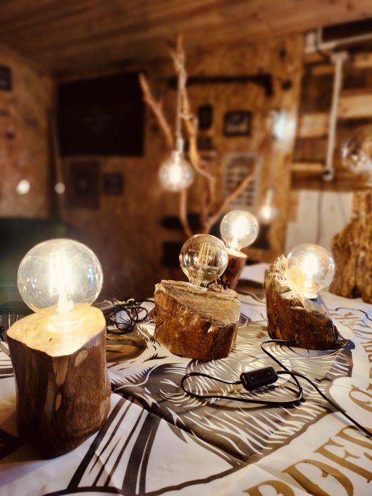 Candeeiros em madeira artesanais, vários tamanhos