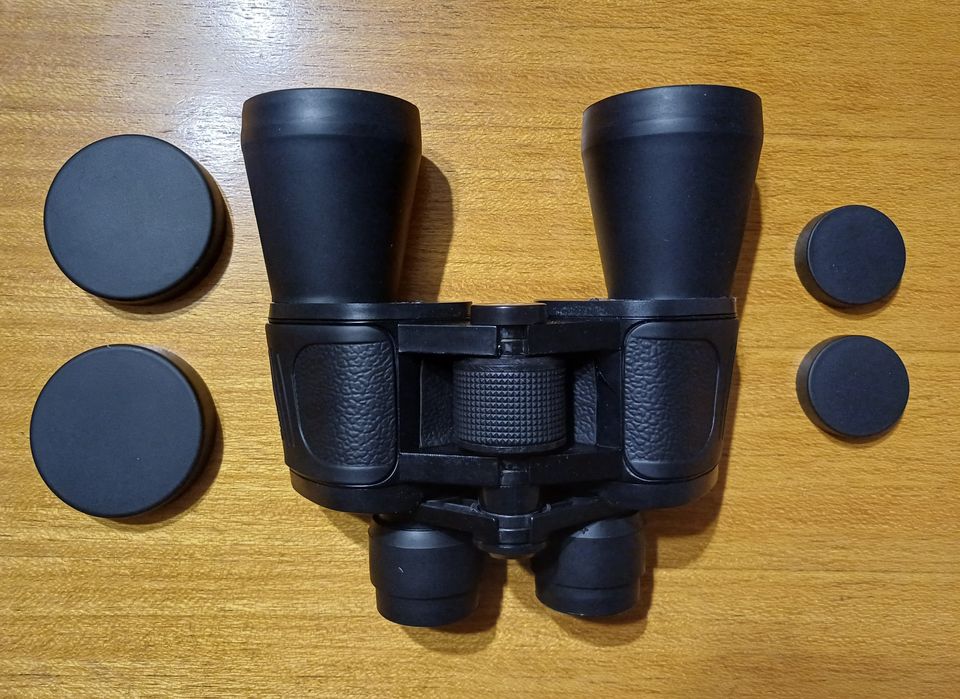 Бінокль Bushnell 10x50