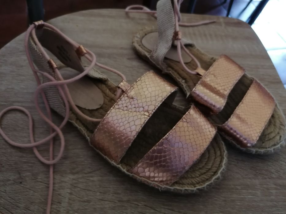 Espadryle sandały wiązane ASOS
