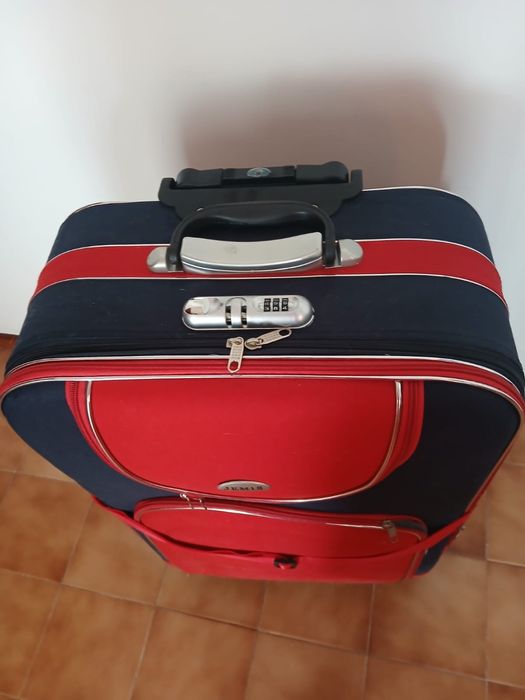 Mala de viagem com código