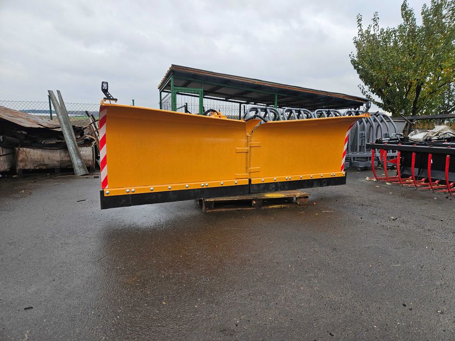 Pługi odśnieżne . Strzałka, proste