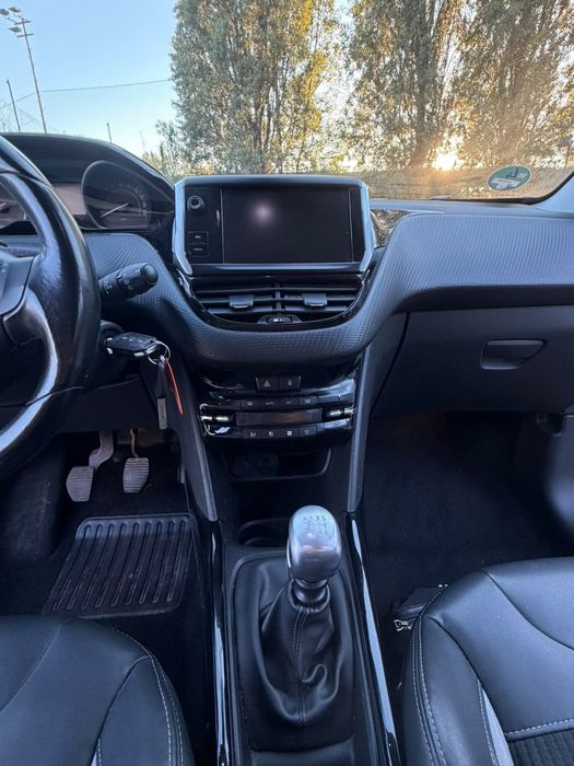 Peugeot 2008 1.6 blue hdi