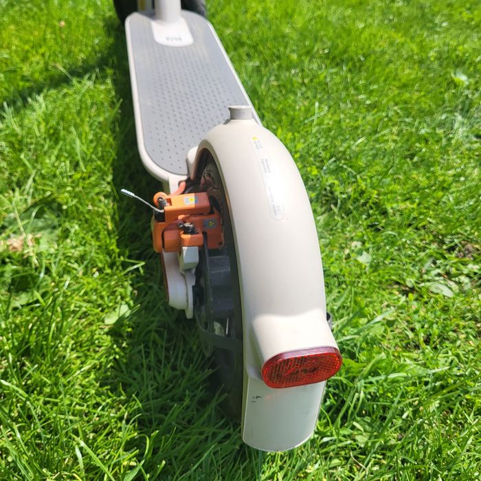 Продам Xiaomi Mi Electric Scooter 3.