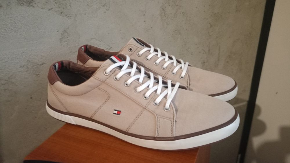 Tommy Hilfiger Męskie trampki Cobblestone FM01536 wkładka 28 cm