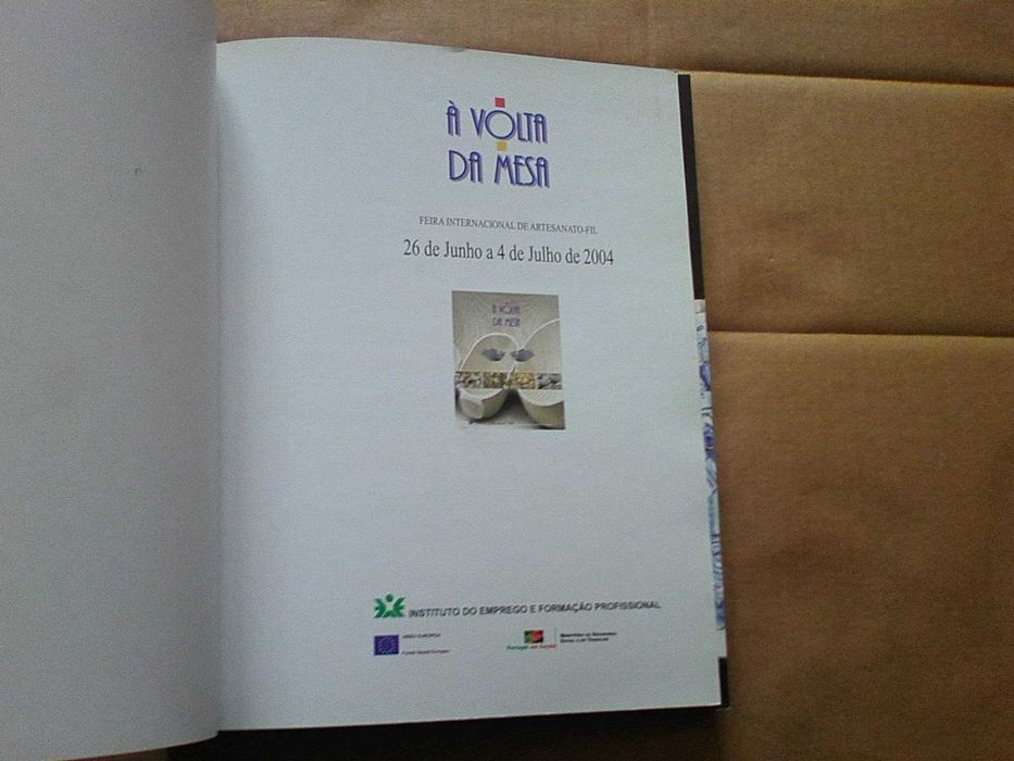À volta da mesa / Feira Internacional de Artesanato - Fil