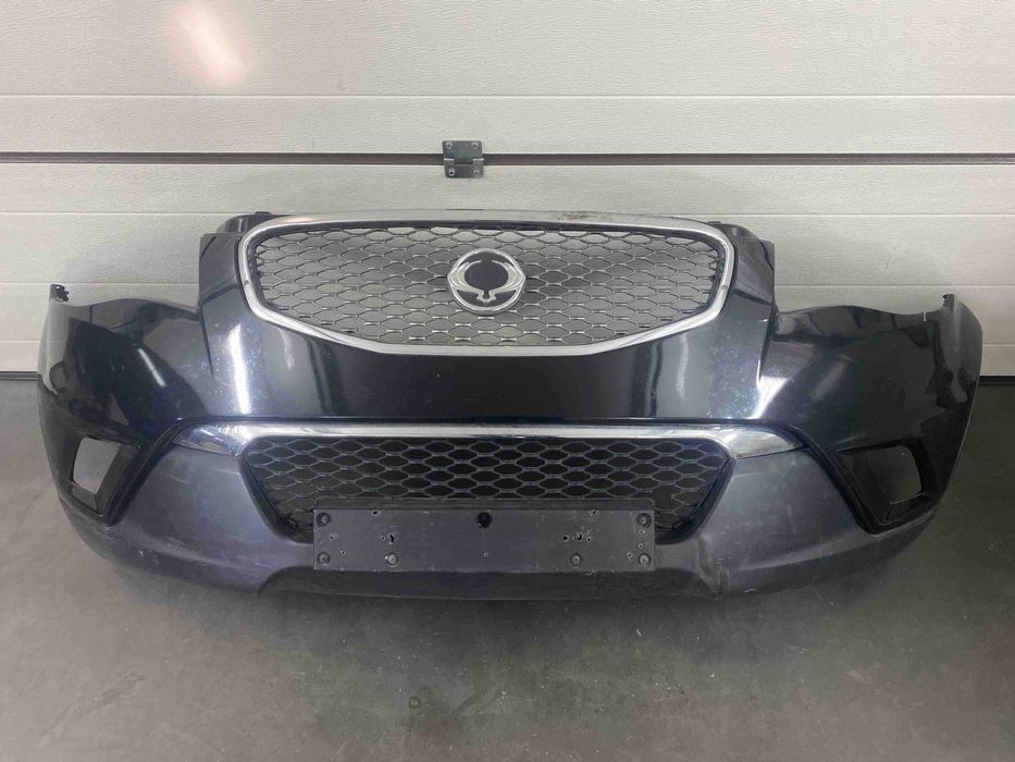 Бампер передній SsangYong Korando 2010-2013р. в зборі Дефект