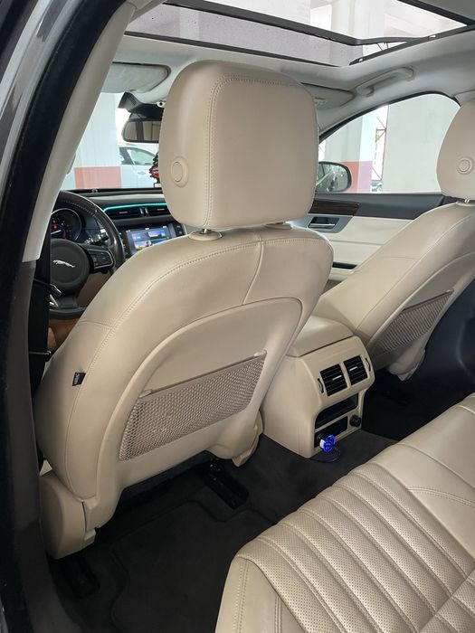 Jaguar Xf 2.0d 180 HP (top da gamma)