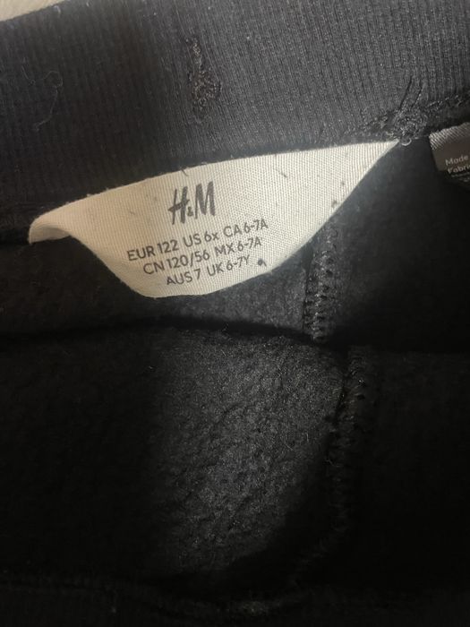Спортивний костюм  H&M 6/7років
