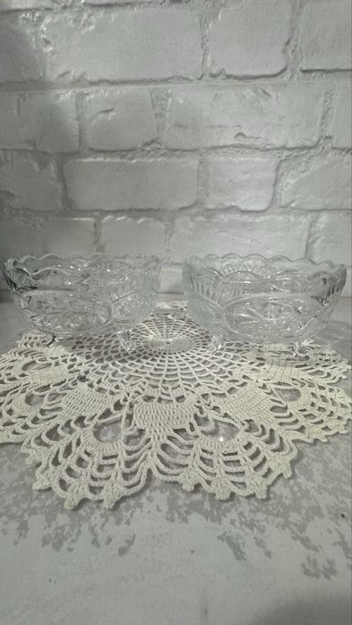 Кришталеві вази на ніжках, ціна за обмдві , срср