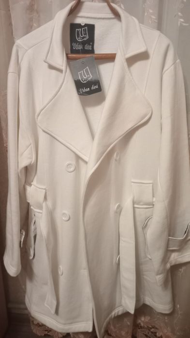 Продам пальто- вітровку великого розмвру  26 , 58-60