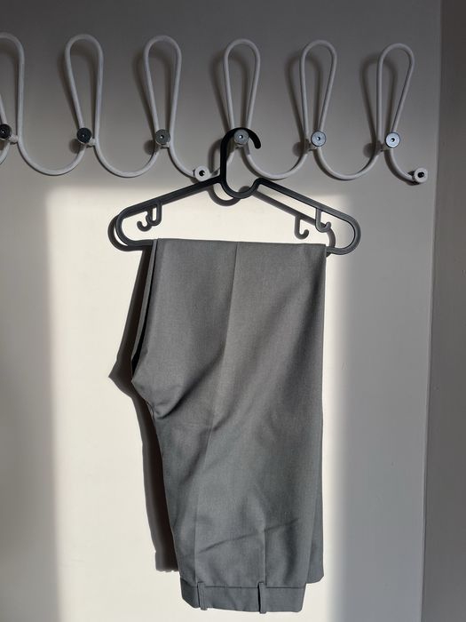 Grafitowe spodnie garniturowe L