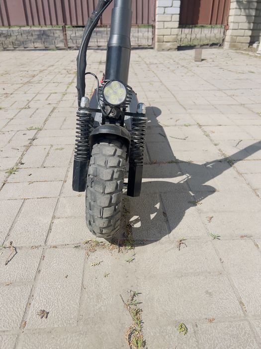 Продам электросамокат Kugoo M4 Pro.