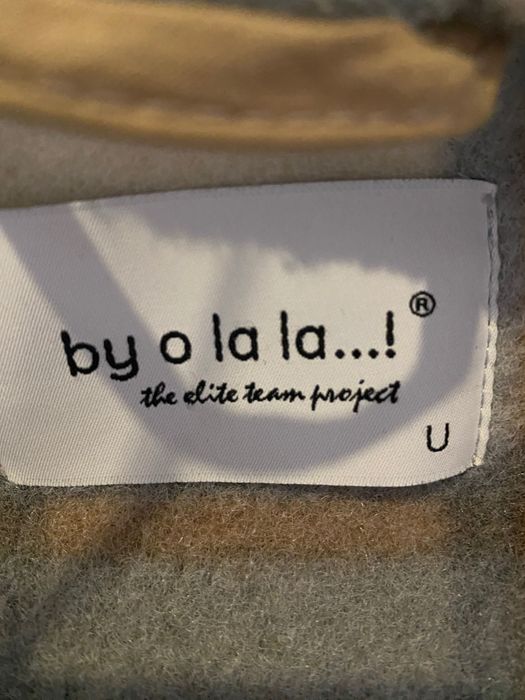 Piękny płaszcz w kratę