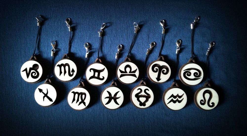 Лазерная гравировка плоских предметов,гравировка металла