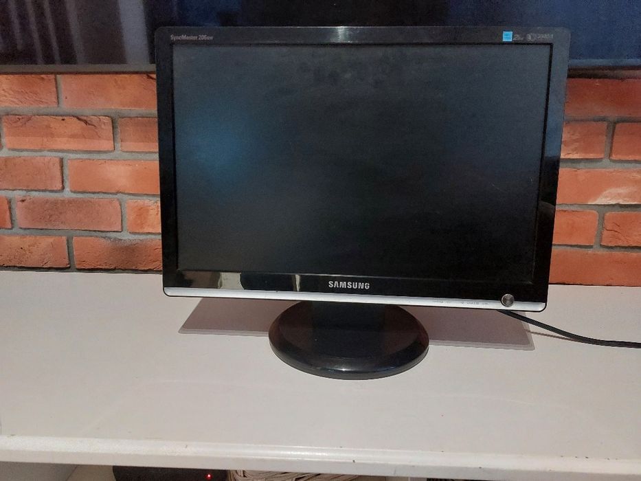 Monitor Samsung SyncMaster 206BW 20” – sprawny