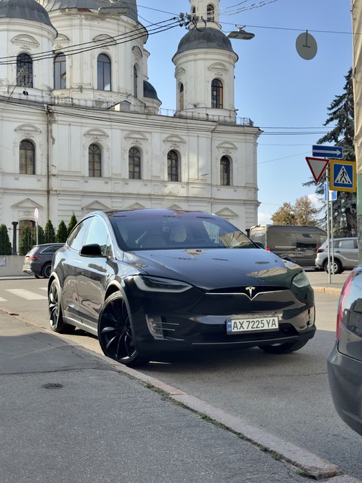 Tesla model X 2018 P100D
