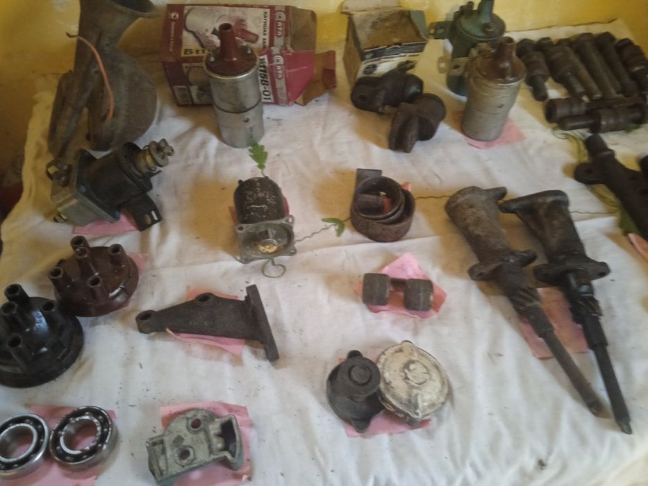 ГАЗ 21 Волга запчасти коленвал с поршнями