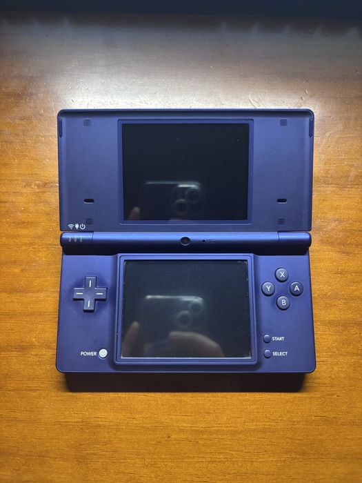 Nintendo ds i - bom estado