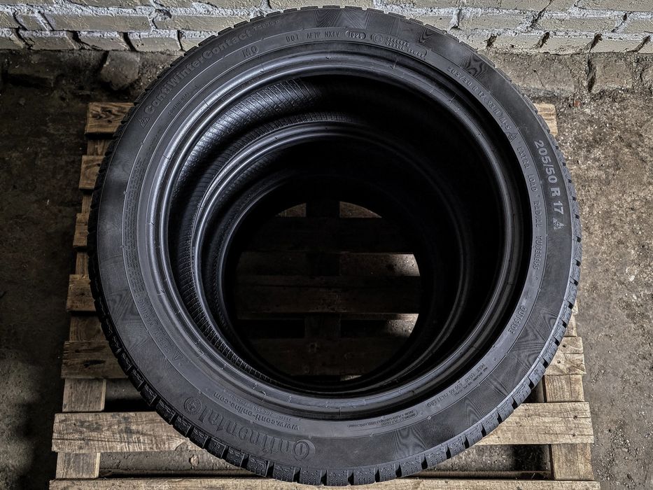 Зимові 205/50r17 Continental | 9mm | 2025 | Як нові, ідеальний стан, без пошкоджень, без ремонтів, без дефектів | Комплект / 4шт | Преміум шини