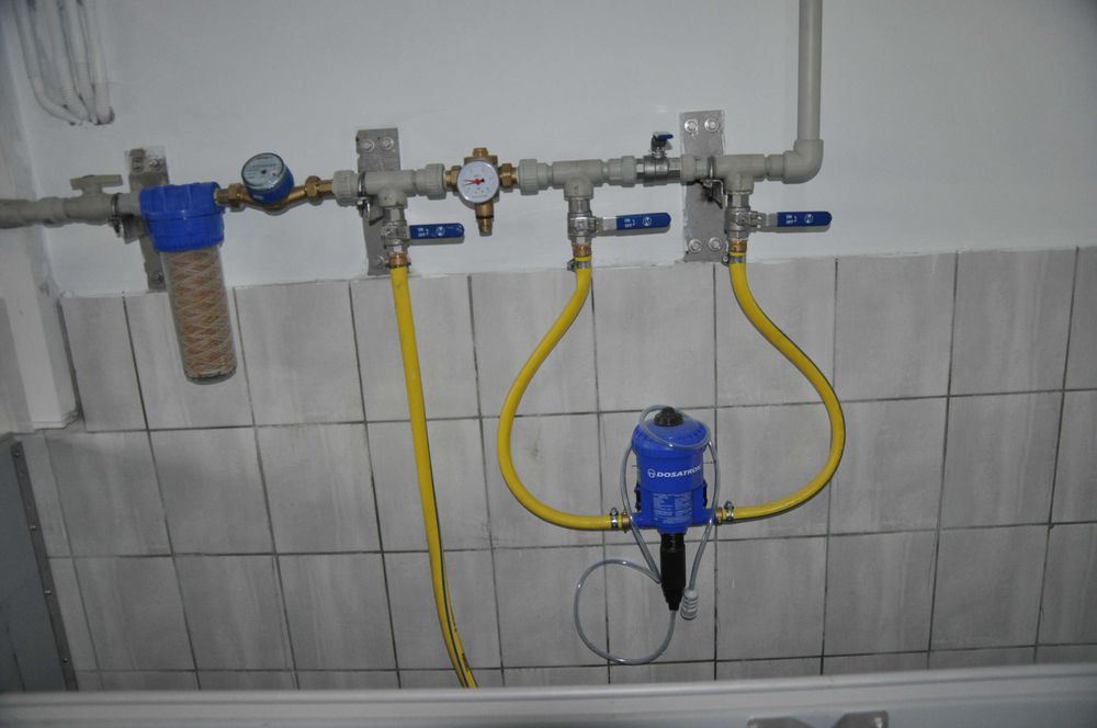 Dozownik leków i witamin pompa dozująca DOSATRON D25RE2 0,2-2%