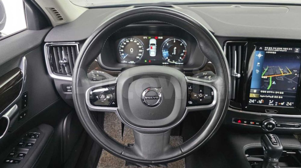 2018 Volvo S90 Momentum Дизель