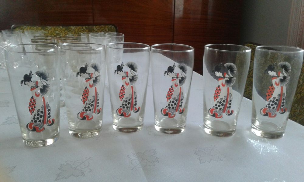 Стакани   продам