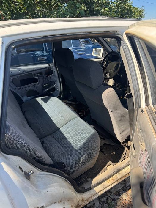opel kadett 1,8 бензин  разборка